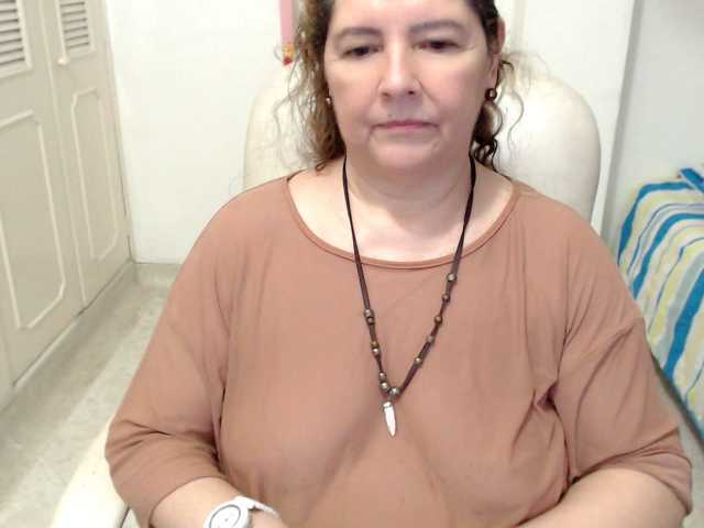 leonela-68