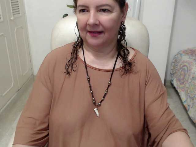leonela-68