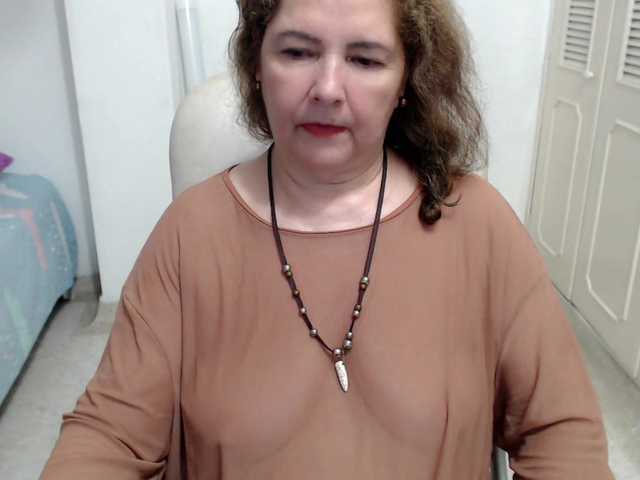 leonela-68