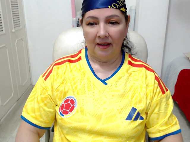 leonela-68