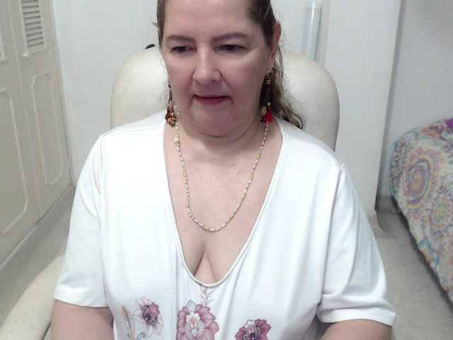 leonela-68