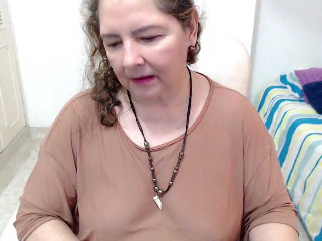 leonela-68