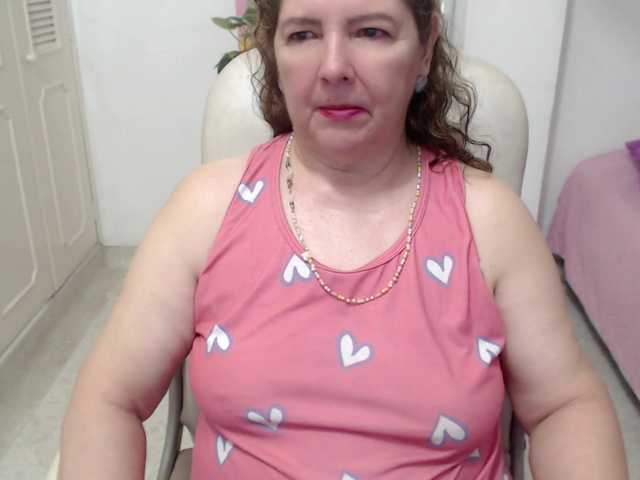leonela-68 live cam
