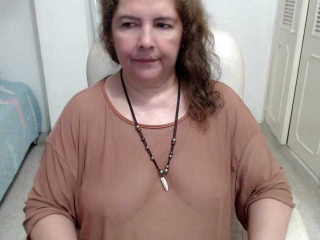 leonela-68