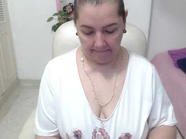 leonela-68