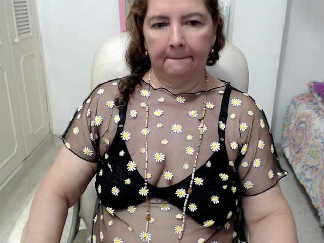 leonela-68