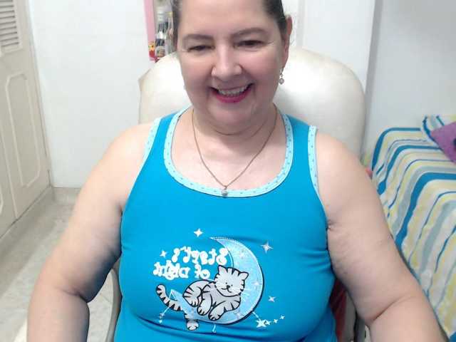 leonela-68 live cam