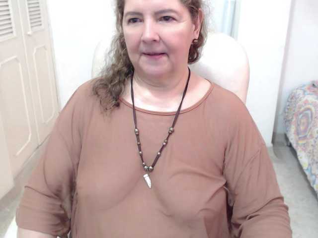 leonela-68