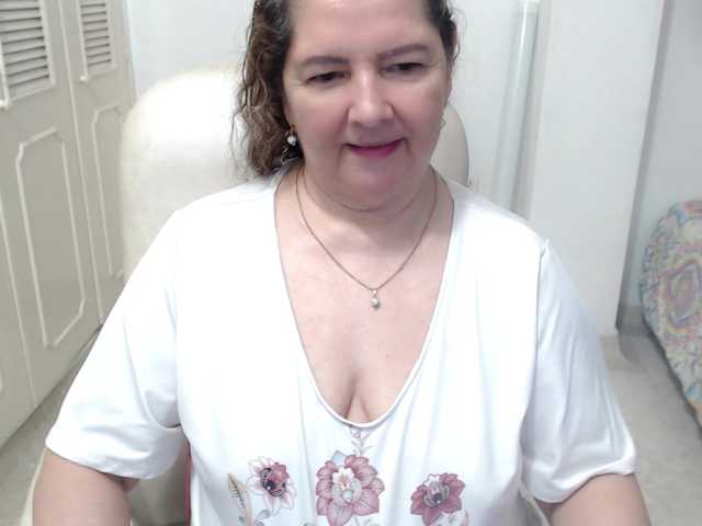 leonela-68