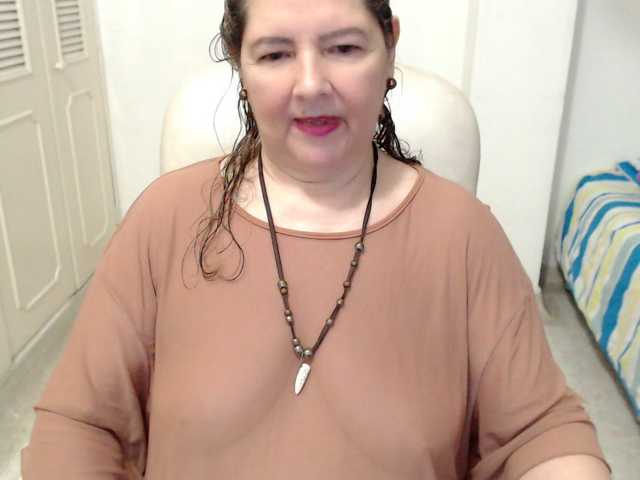 leonela-68