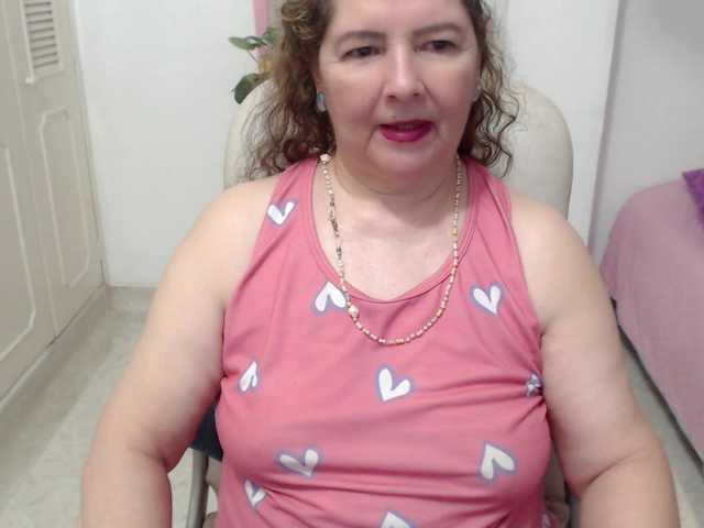 leonela-68 live cam