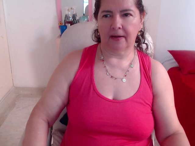 leonela-68 live cam on BongaCams