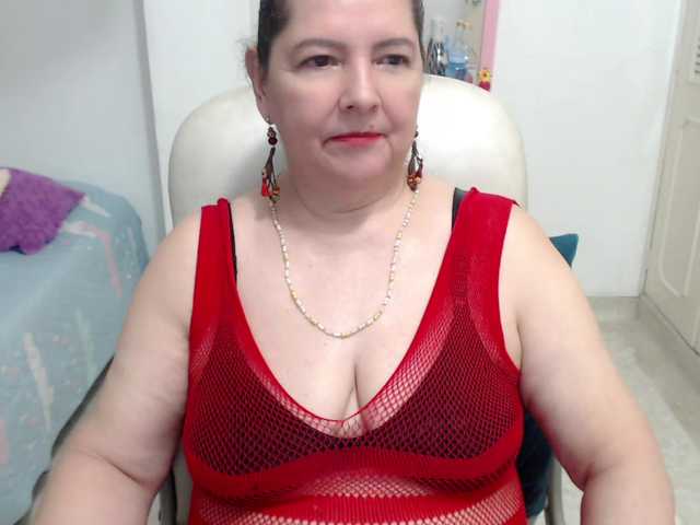 leonela-68 live cam on BongaCams
