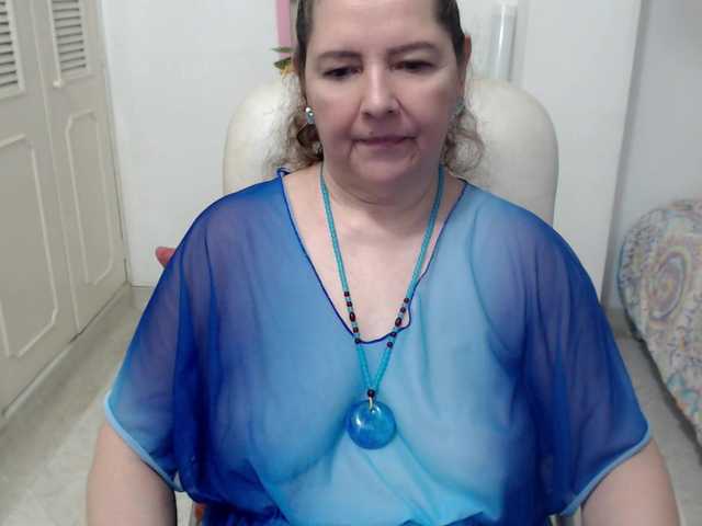 leonela-68 live cam preview