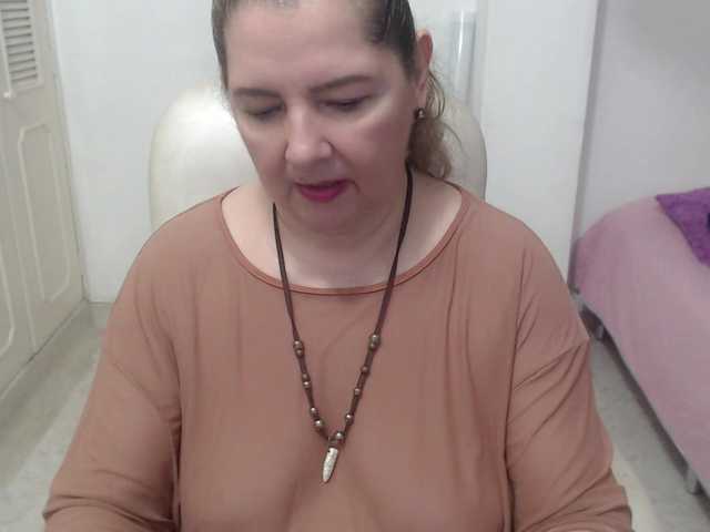 leonela-68
