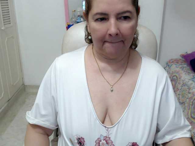 leonela-68
