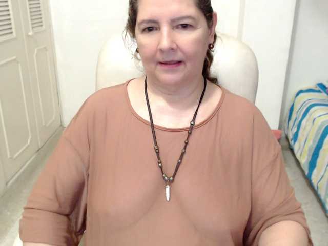 leonela-68