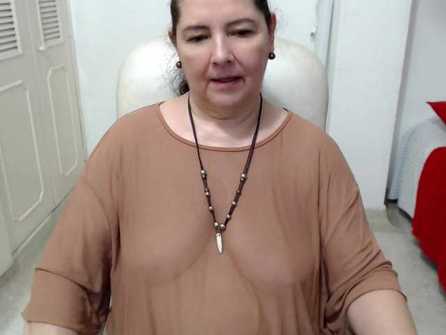 leonela-68