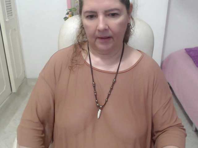 leonela-68