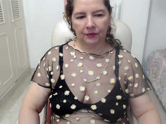leonela-68 live cam preview