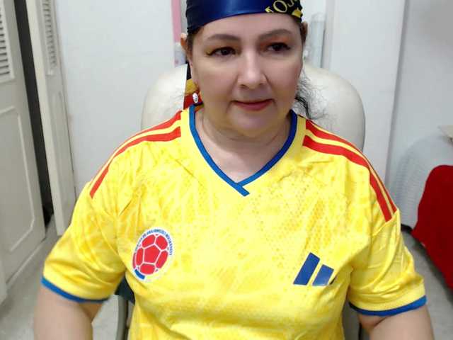 leonela-68