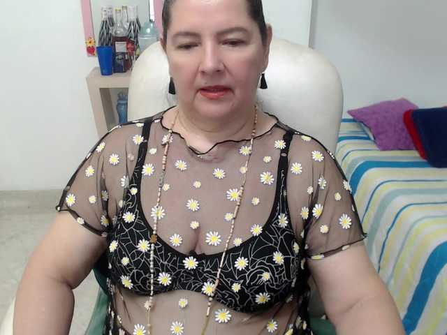 leonela-68