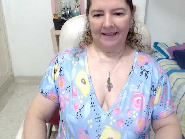 Leonela 68 on Bongacams