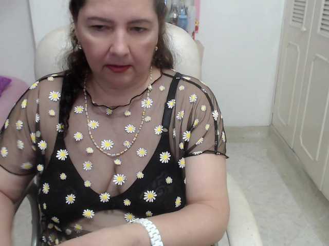 leonela-68