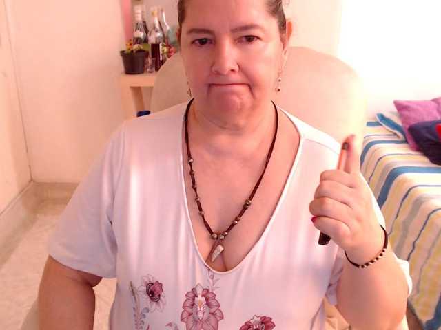 leonela-68
