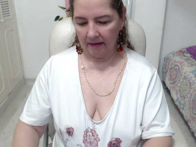 leonela-68