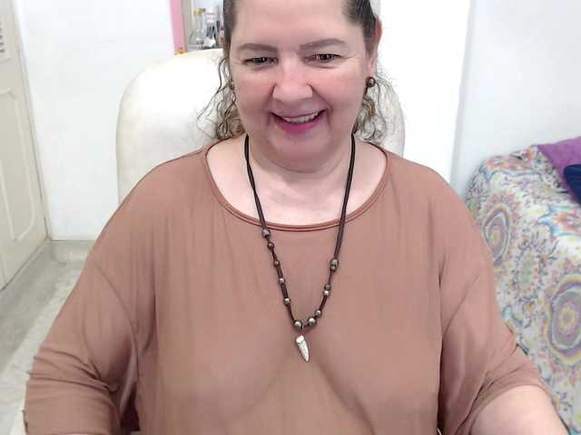 leonela-68