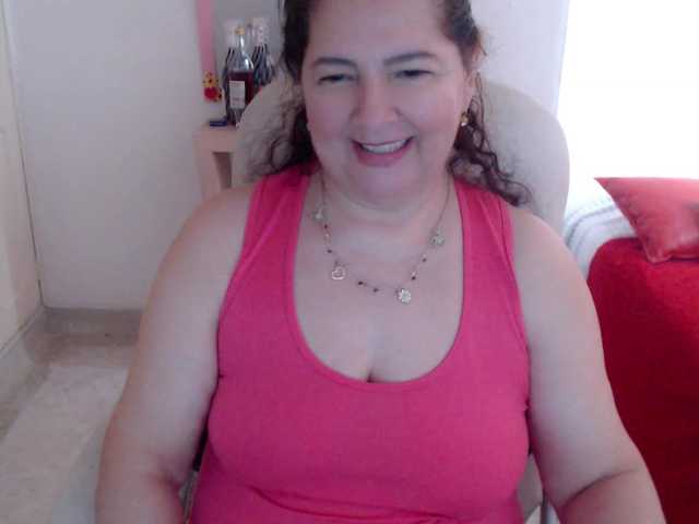 leonela-68 live cam on BongaCams