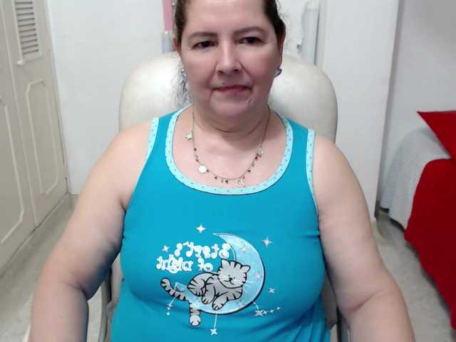 leonela-68 online