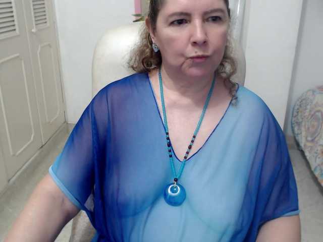 leonela-68 live cam preview