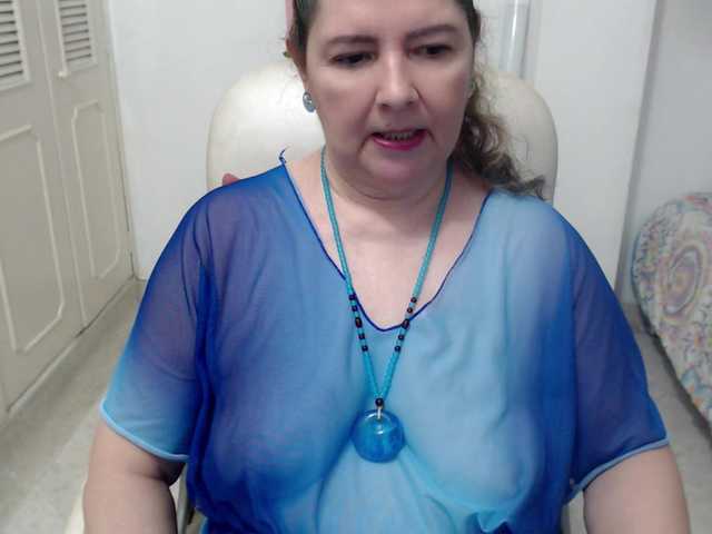 leonela-68 live cam preview