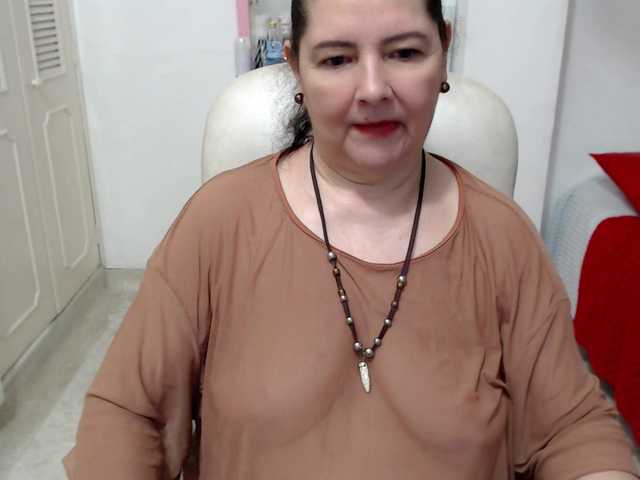 leonela-68