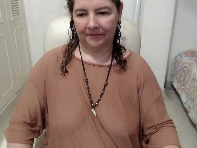 leonela-68