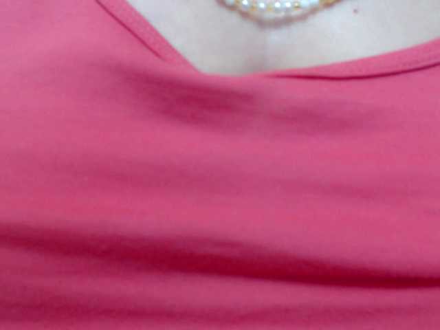 leonela-68 live cam on BongaCams