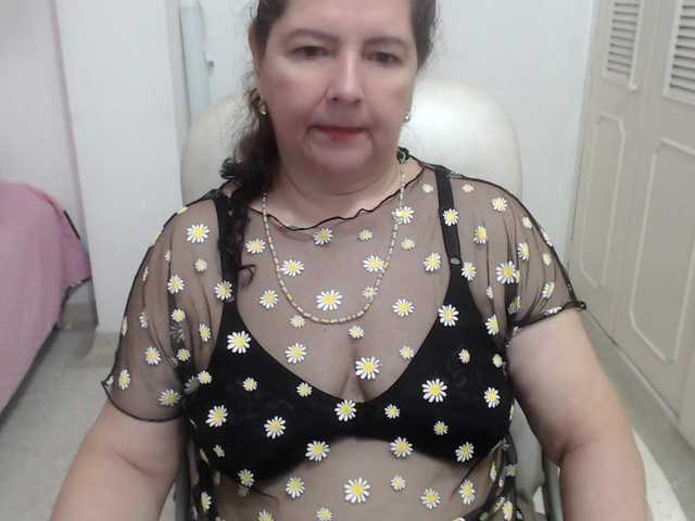 leonela-68