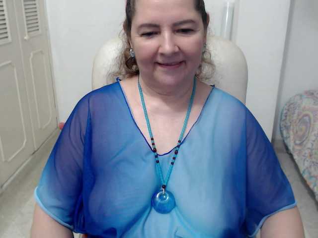 leonela-68 live cam preview
