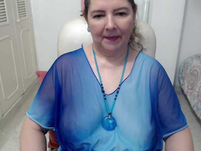 leonela-68 live cam preview