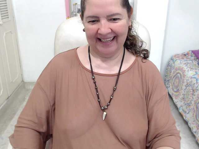 leonela-68