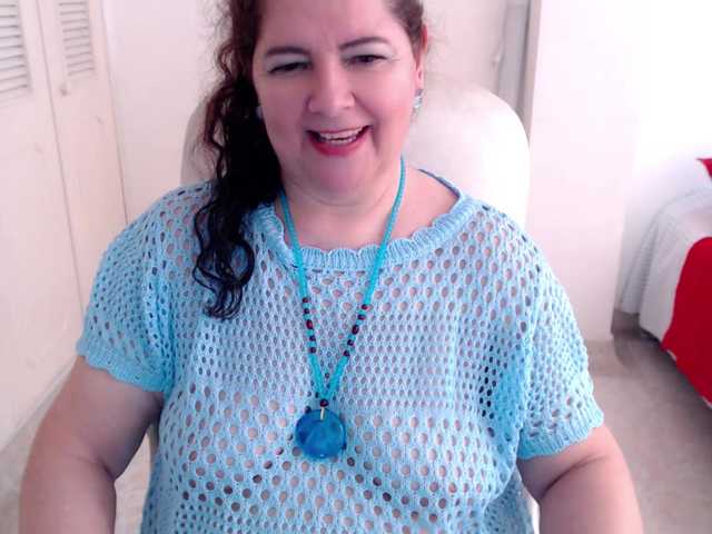 leonela-68 live sex show