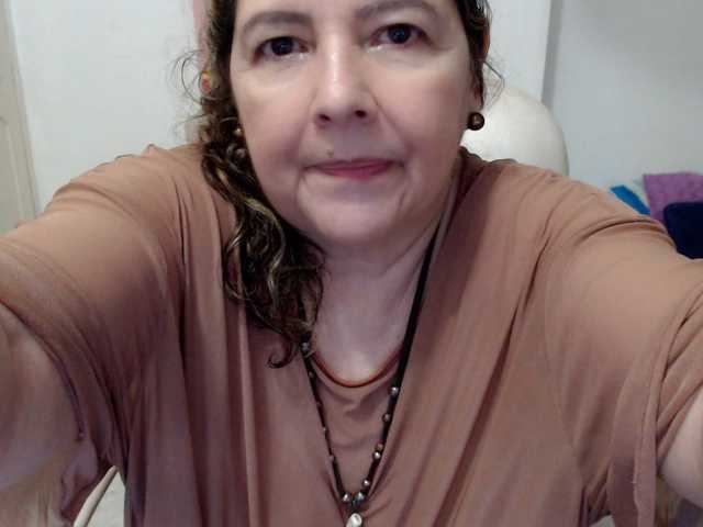 leonela-68
