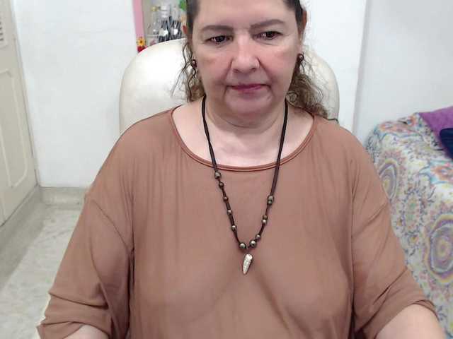 leonela-68