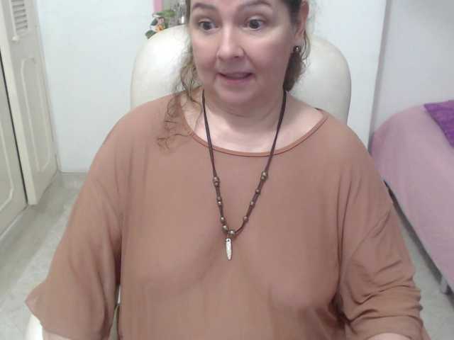 leonela-68
