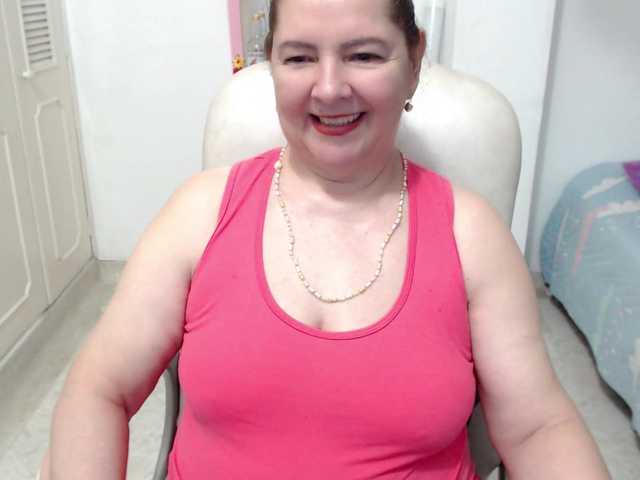 leonela-68 live webcam show