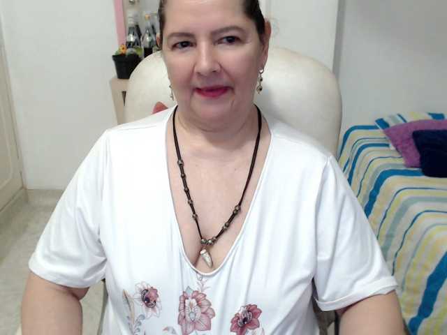 leonela-68