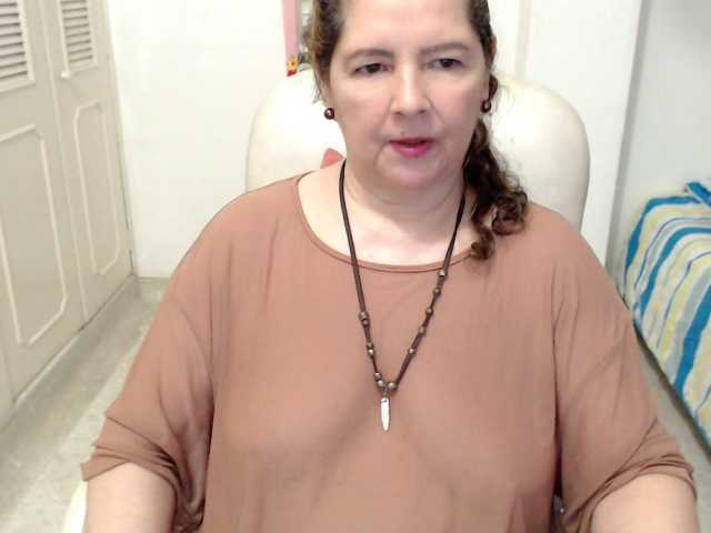 leonela-68