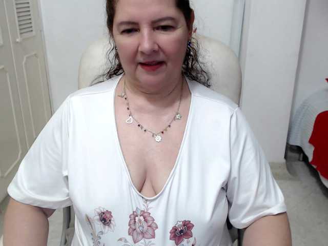 leonela-68 webcam